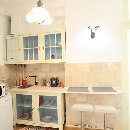 Apartment White Opera By Nux