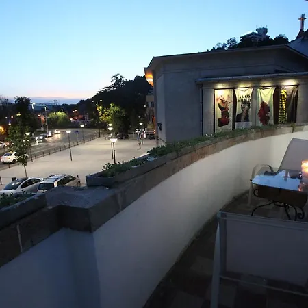 White Opera By Nux Cluj-Napoca