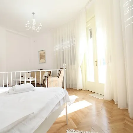White Opera By Nux Apartment